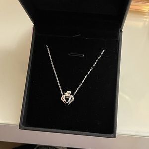 NEW Astrid&miyu necklace silver